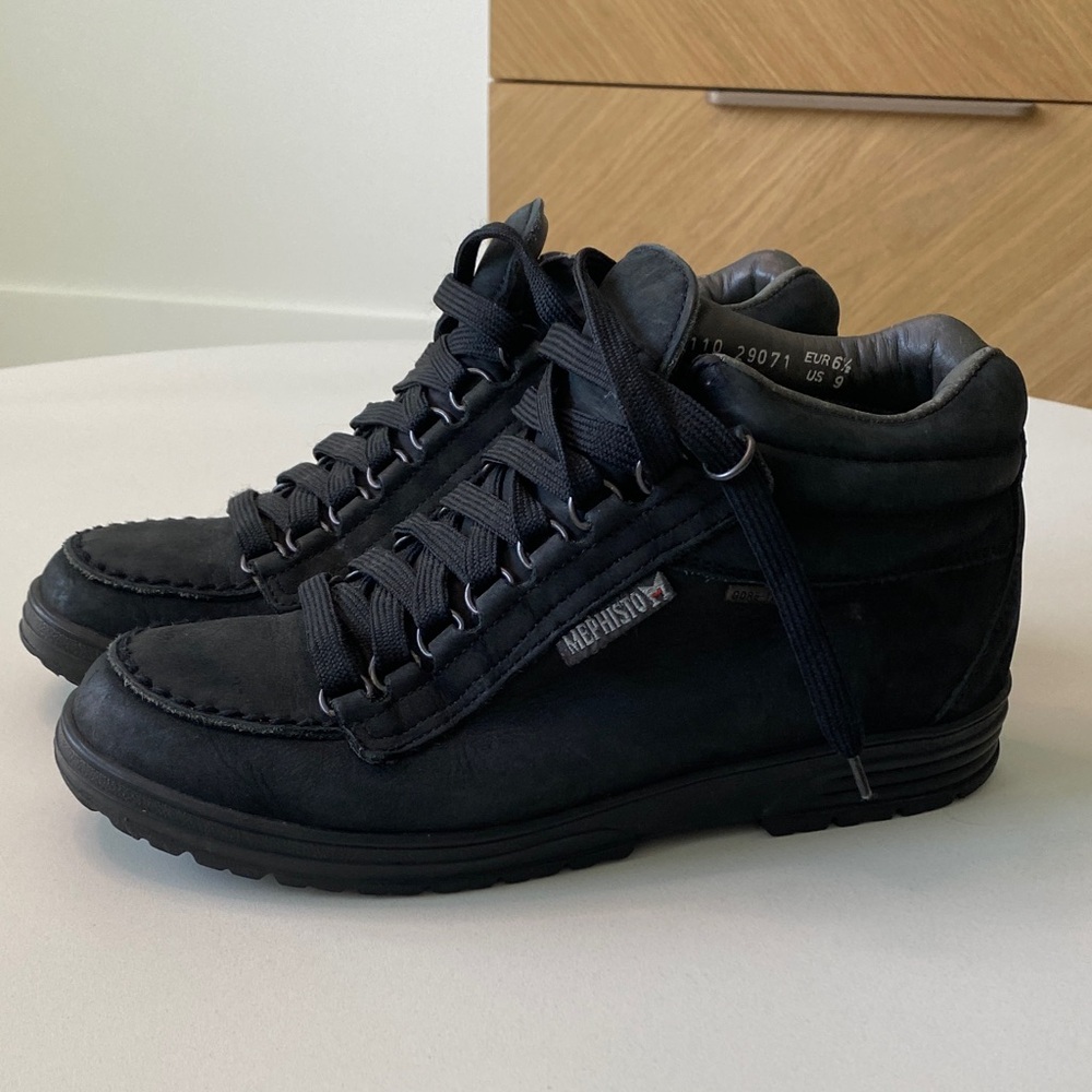 Mephisto Women’s Black Leather High-Top Sneakers
